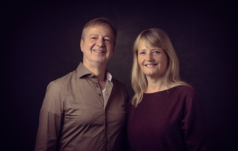 De Pianostemmers Rani van Emmerik en Joachim Stepanik van Pianoservice Den Haag voor onderhoud aan uw instrument.